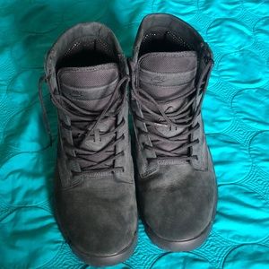 Men’s Nike boots